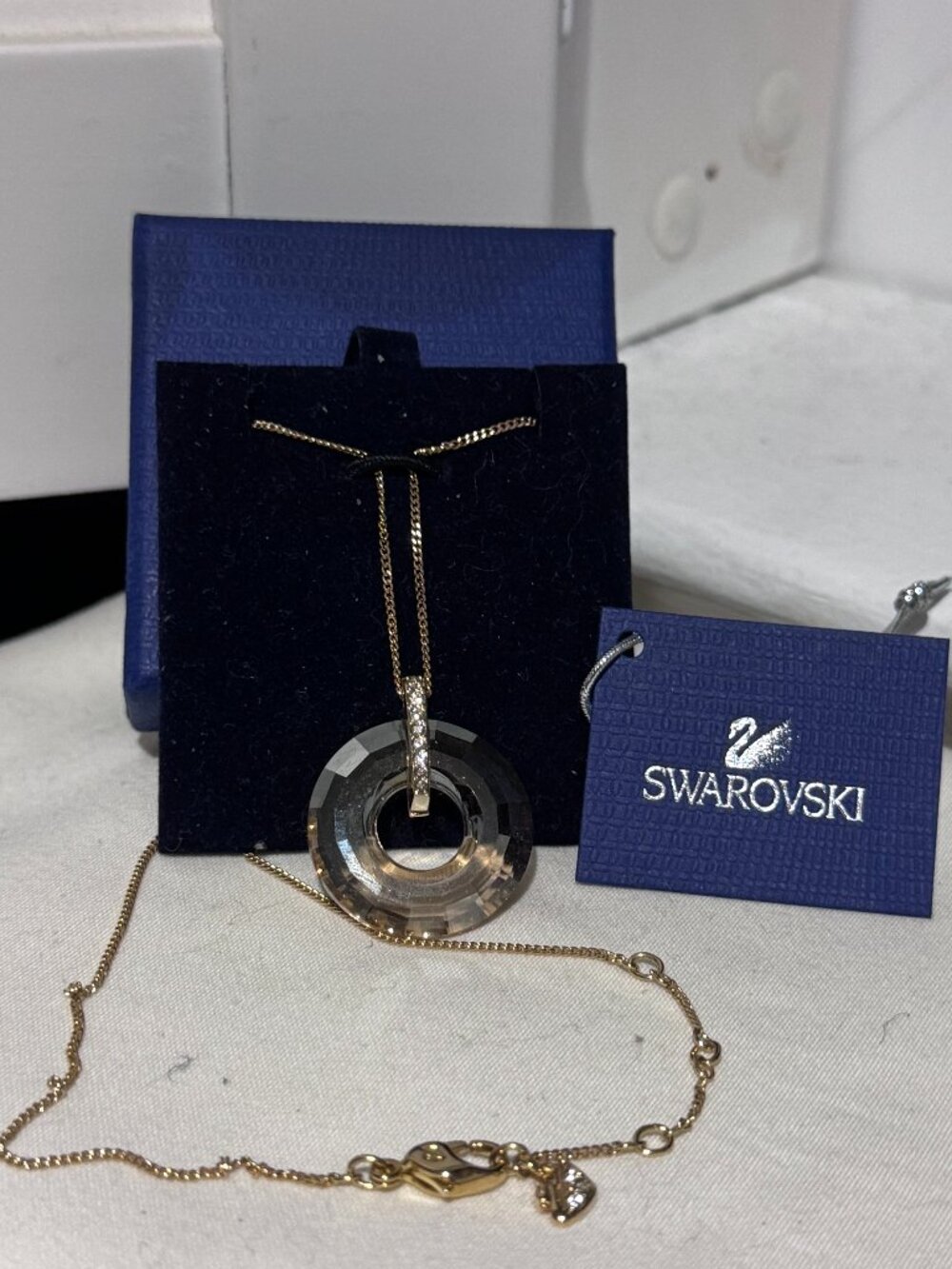 ✨💎 Swarovski Crystal Circle Pendant Necklace | Timeless Modern Elegance 💎✨